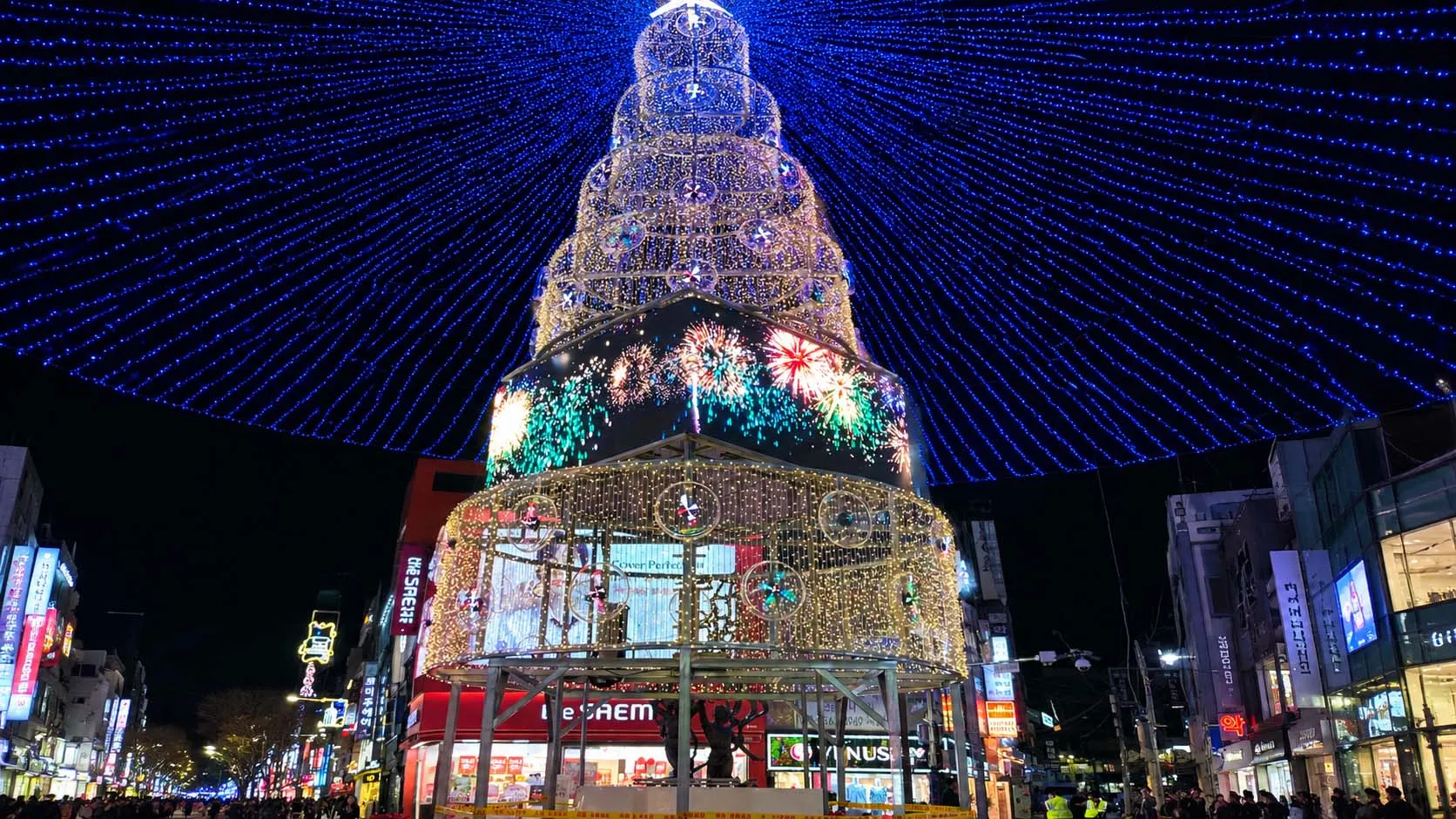 South Korea Downtown Commercial Plaza: Giant Christmas Tree LED Landmark Installation
