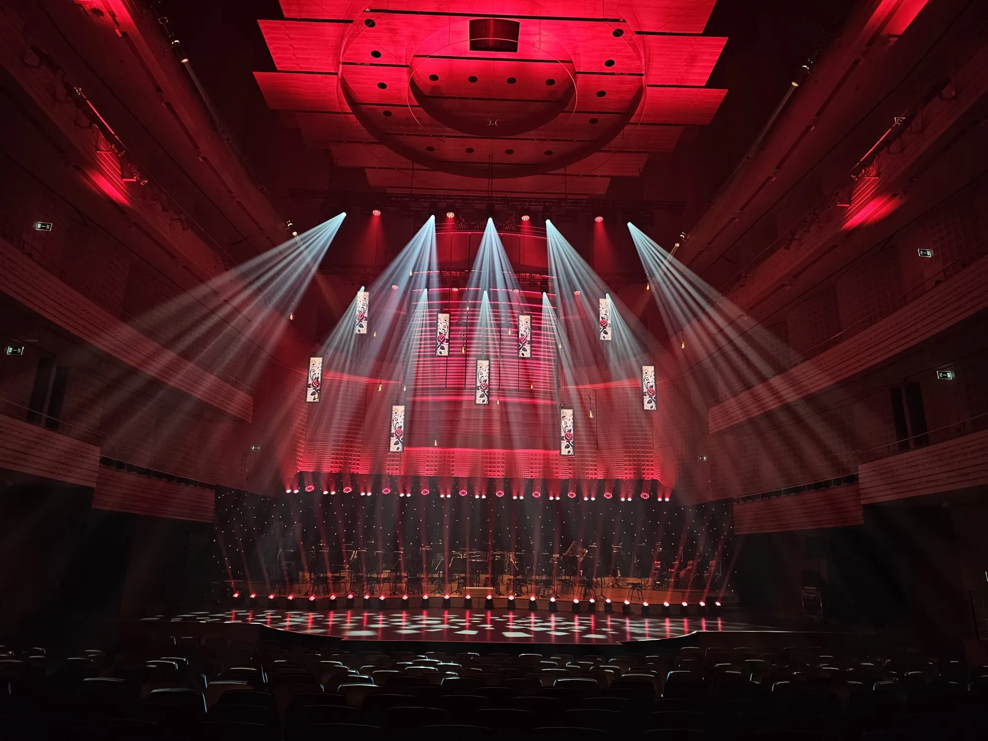 Switzerland Stage Project – X-Poster Pro Powers Immersive Musical Production